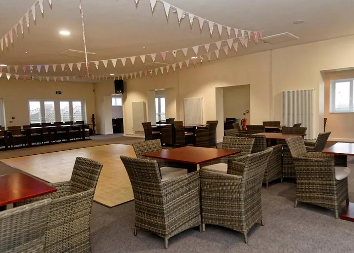 Pakefield Holiday Village - Adults Only