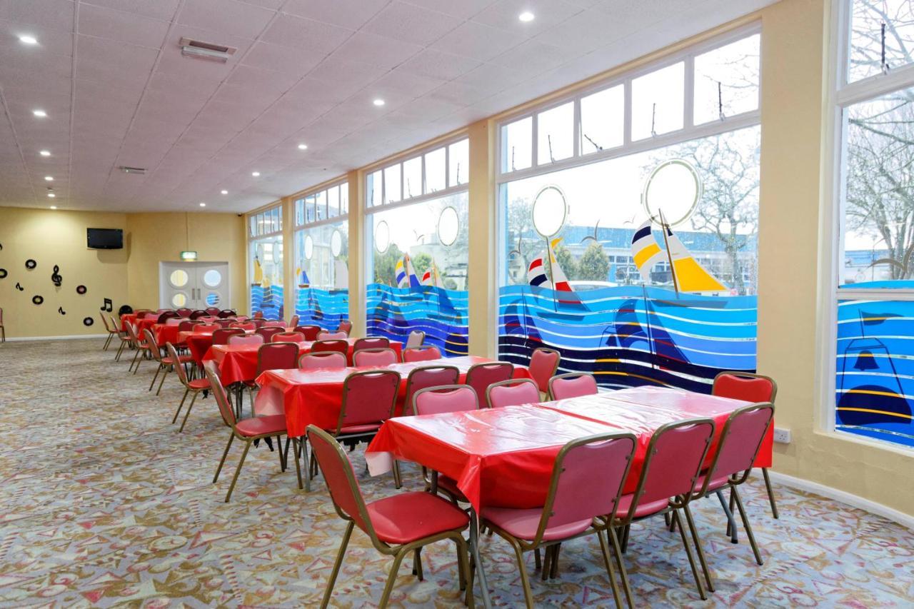 Pakefield Village - Adults Only Vakantiepark